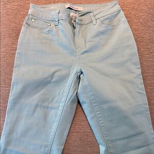 Light Blue Denim Capri Jeans size 4